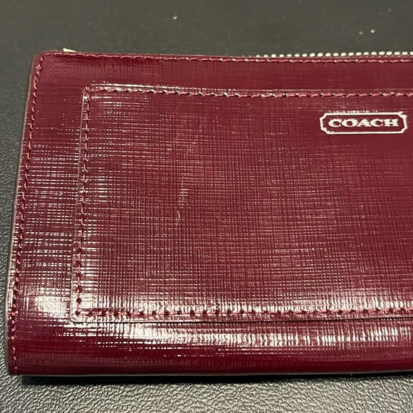 NWT Coach Darcy Shiny Saffiano Leather Wallet F50438 Burgundy - Picture 8 of 8